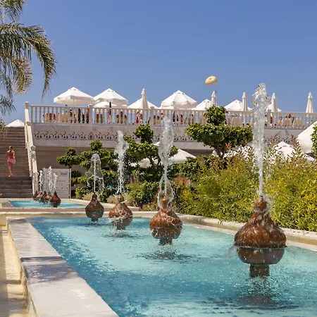 Hotel Royal Taj Mahal