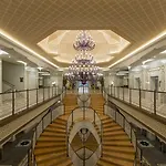 Royal Taj Mahal Hotel 5*