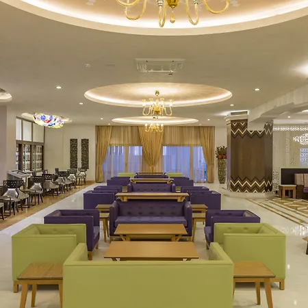 Royal Taj Mahal 5*