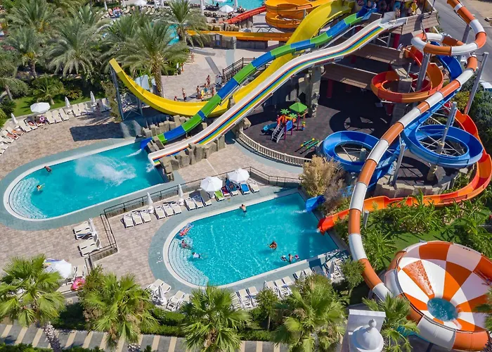 Готель Royal Taj Mahal