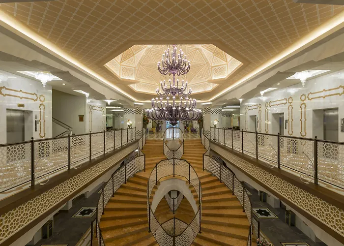 Royal Taj Mahal Hotel 5*