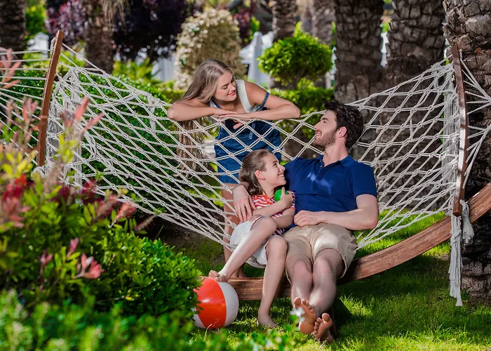 Royal Taj Mahal Сіде