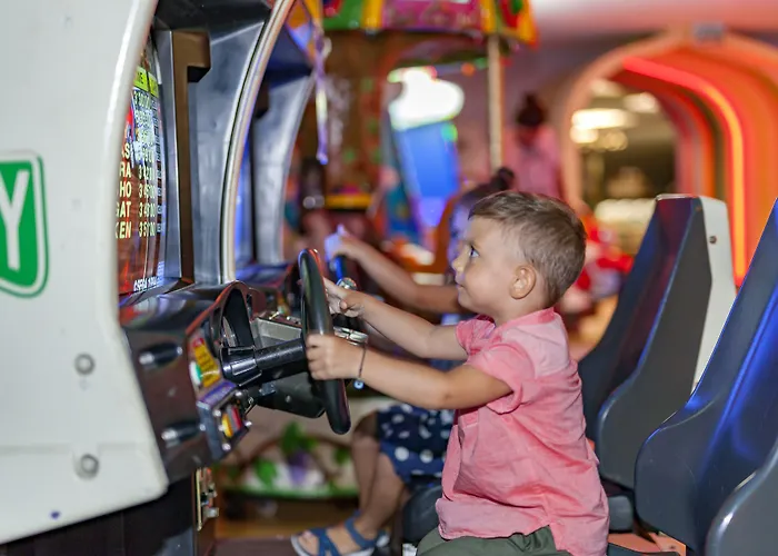 Royal Taj Mahal 5* 시데