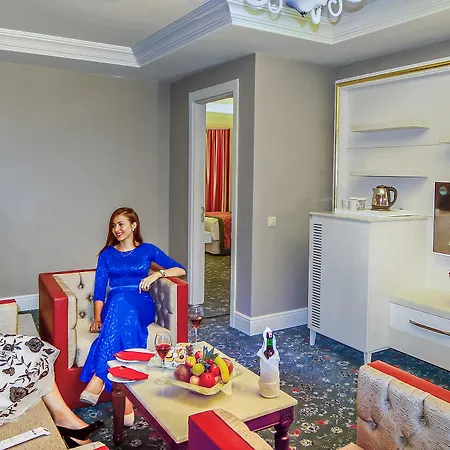 Royal Taj Mahal 5* סייד