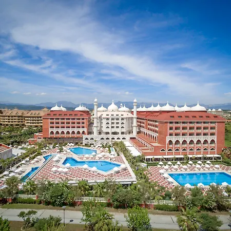Royal Taj Mahal מלון 5*