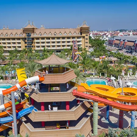 Royal Taj Mahal 5* Side