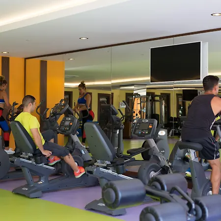 Royal Taj Mahal 5* Side