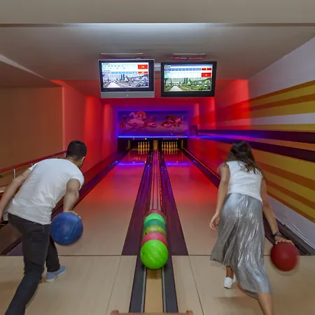 Royal Taj Mahal Szálloda 5*