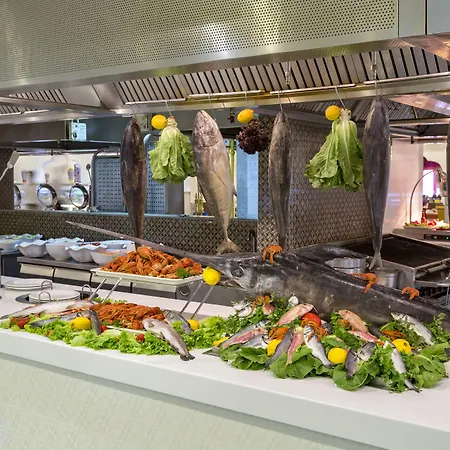 Hotel Royal Taj Mahal