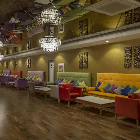 Royal Taj Mahal Szálloda