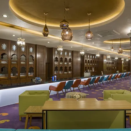 Szálloda Royal Taj Mahal 5*