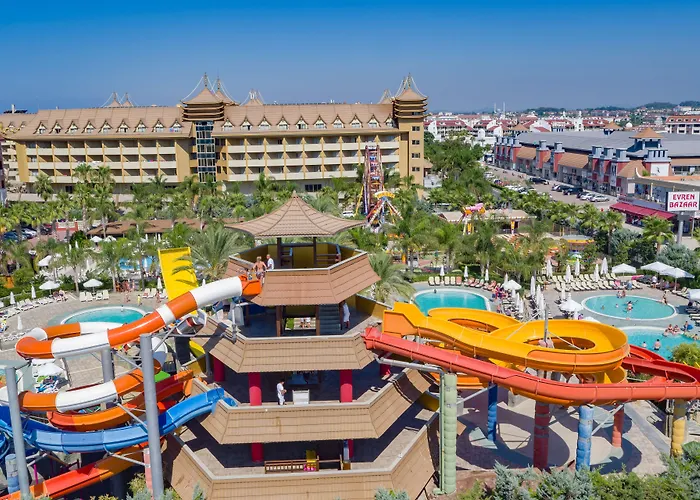 Royal Taj Mahal 5* Side